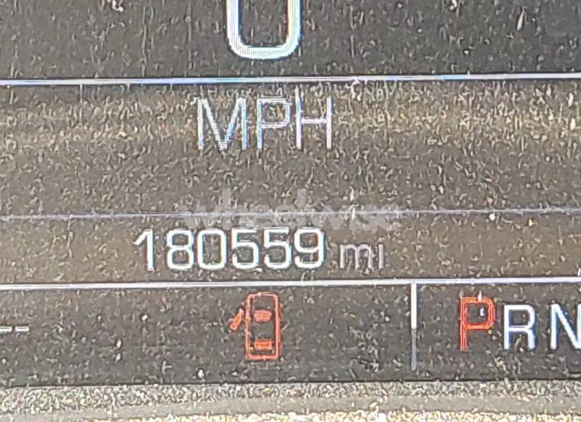 Photo 15 of 2018 Chevrolet Impala 1LT (VIN 2G1105S37J9129829)