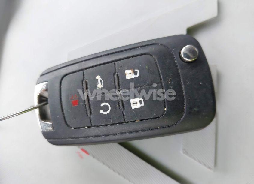 Photo 11 of 2018 Chevrolet Impala 1LT (VIN 2G1105S37J9133833)