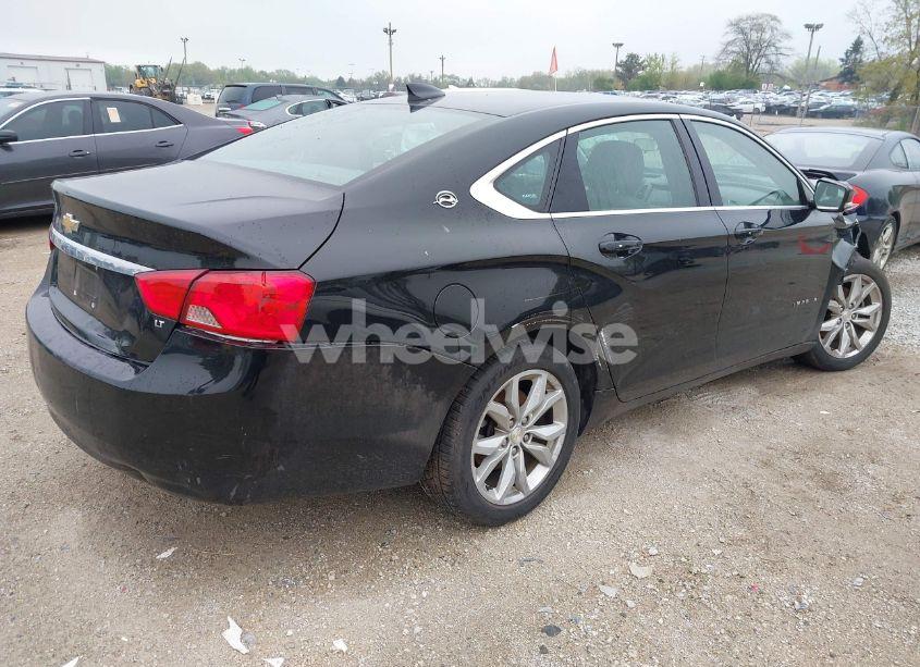 Photo 4 of 2018 Chevrolet Impala 1LT (VIN 2G1105S37J9133833)