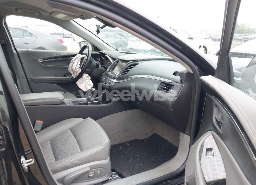 Photo 5 of 2018 Chevrolet Impala 1LT (VIN 2G1105S37J9133833)