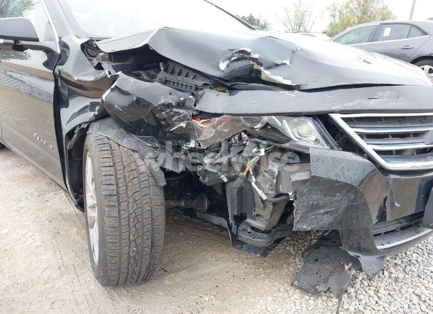 Photo 6 of 2018 Chevrolet Impala 1LT (VIN 2G1105S37J9133833)