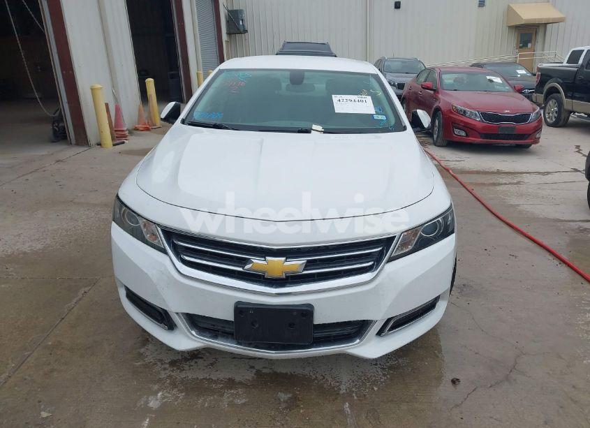 Photo 12 of 2018 Chevrolet Impala 1LT (VIN 2G1105S37J9136487)