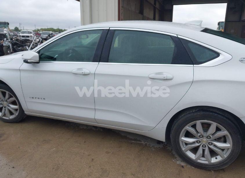 Photo 14 of 2018 Chevrolet Impala 1LT (VIN 2G1105S37J9136487)