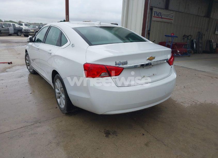 Photo 3 of 2018 Chevrolet Impala 1LT (VIN 2G1105S37J9136487)