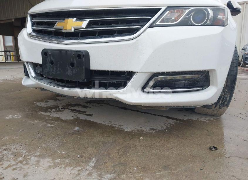 Photo 6 of 2018 Chevrolet Impala 1LT (VIN 2G1105S37J9136487)