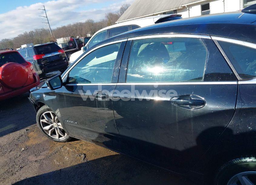 Photo 14 of 2018 Chevrolet Impala 1LT (VIN 2G1105S37J9142581)