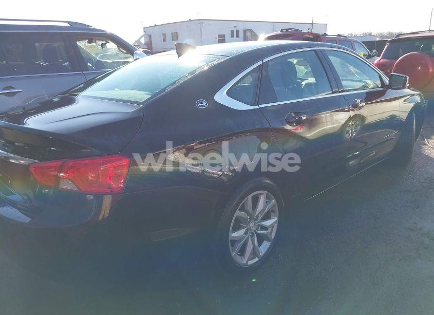 Photo 4 of 2018 Chevrolet Impala 1LT (VIN 2G1105S37J9142581)