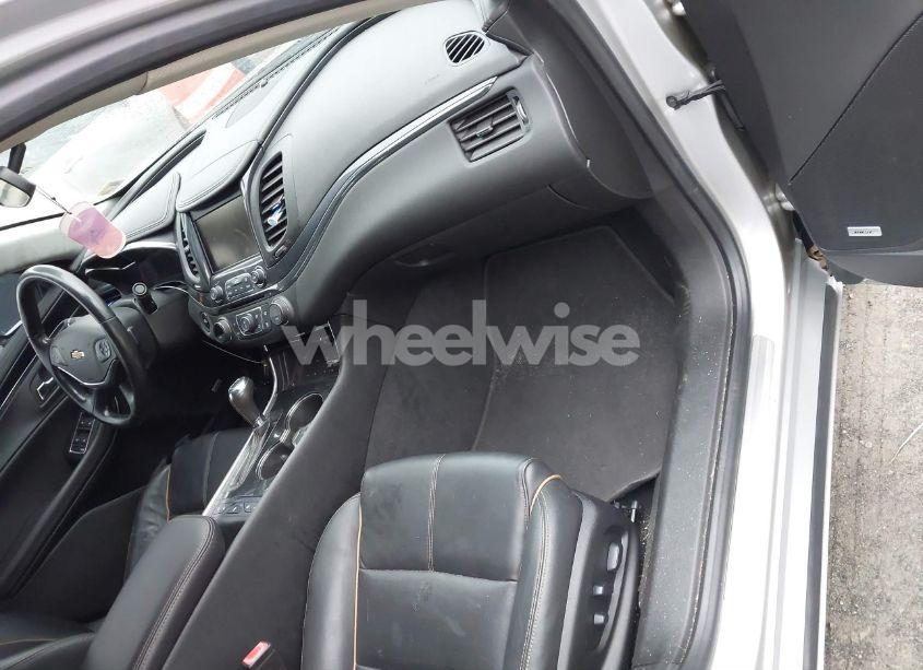 Photo 5 of 2019 Chevrolet Impala PREMIER (VIN 2G1105S37K9132487)