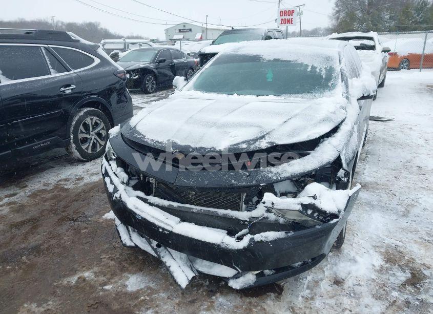 Photo 2 of 2019 Chevrolet Impala PREMIER (VIN 2G1105S37K9152853)