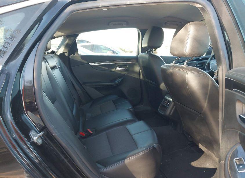 Photo 8 of 2017 Chevrolet Impala 1LT (VIN 2G1105S38H9132684)