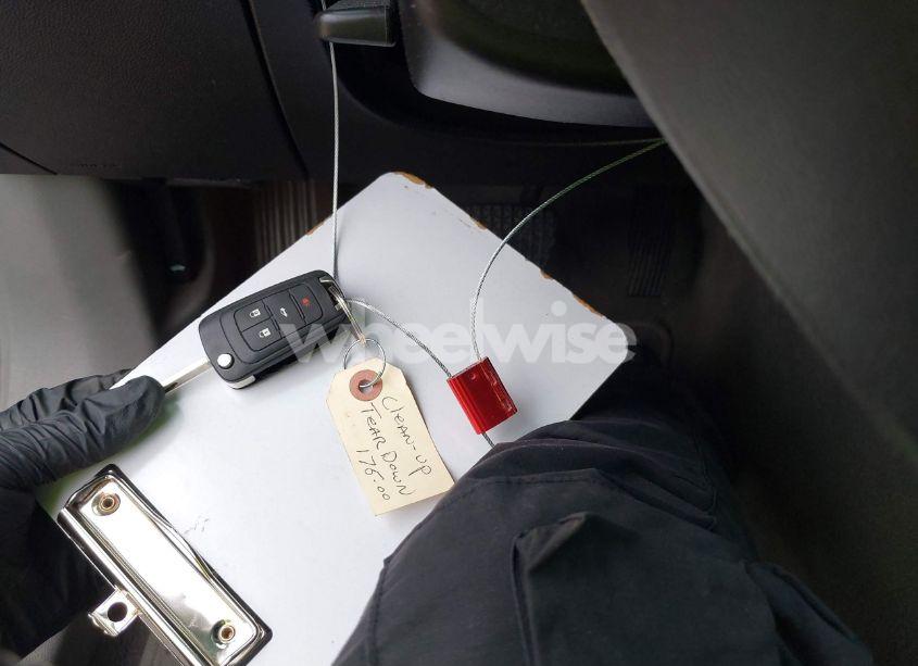 Photo 11 of 2017 Chevrolet Impala 1LT (VIN 2G1105S38H9177124)