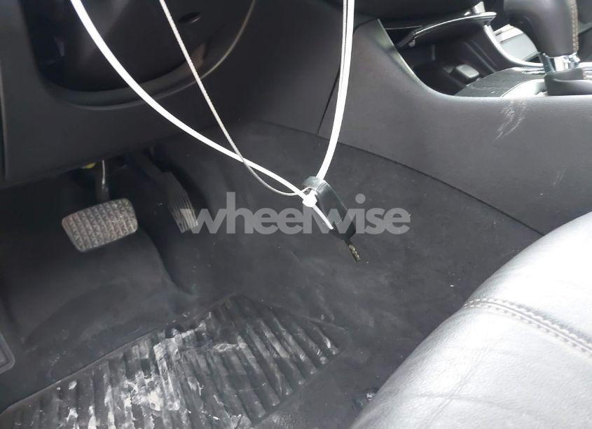 Photo 11 of 2018 Chevrolet Impala 1LT (VIN 2G1105S38J9105958)