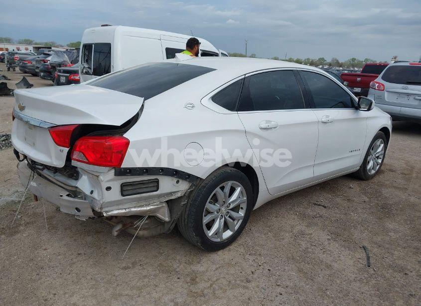 Photo 4 of 2018 Chevrolet Impala 1LT (VIN 2G1105S38J9105958)