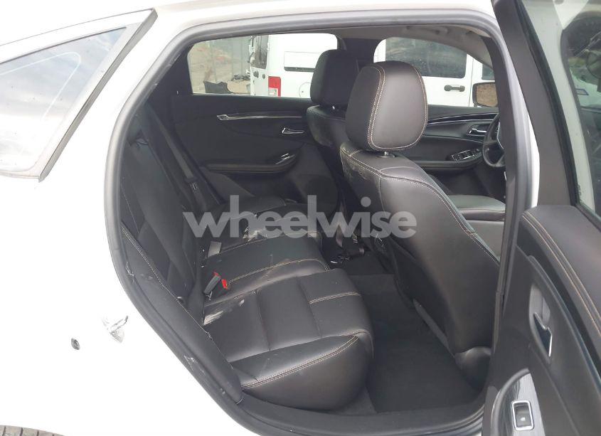 Photo 8 of 2018 Chevrolet Impala 1LT (VIN 2G1105S38J9105958)