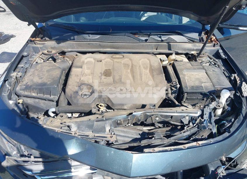 Photo 10 of 2018 Chevrolet Impala 1LT (VIN 2G1105S38J9137695)