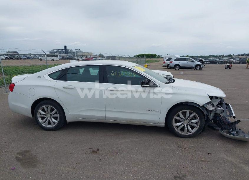 Photo 14 of 2018 Chevrolet Impala 1LT (VIN 2G1105S38J9151127)