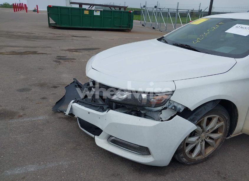 Photo 18 of 2018 Chevrolet Impala 1LT (VIN 2G1105S38J9151127)