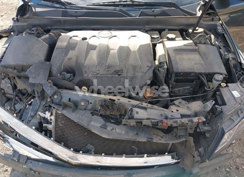 Photo 10 of 2018 Chevrolet Impala 1LT (VIN 2G1105S38J9171894)