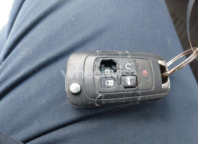 Photo 11 of 2018 Chevrolet Impala 1LT (VIN 2G1105S38J9171894)