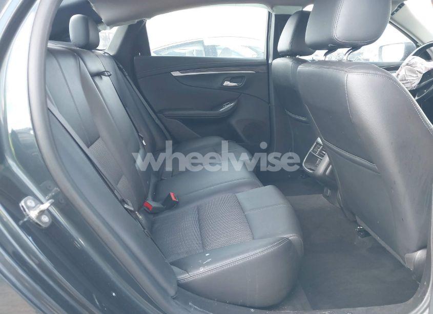 Photo 8 of 2018 Chevrolet Impala 1LT (VIN 2G1105S38J9171894)