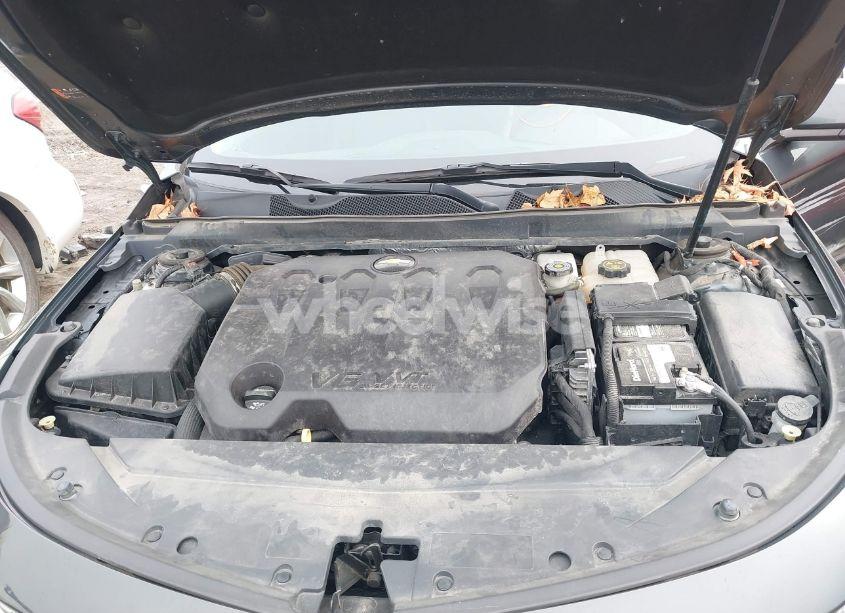 Photo 10 of 2018 Chevrolet Impala 1LT (VIN 2G1105S38J9177680)