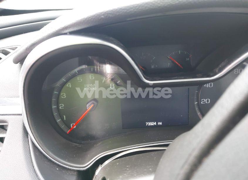 Photo 7 of 2018 Chevrolet Impala 1LT (VIN 2G1105S38J9177680)