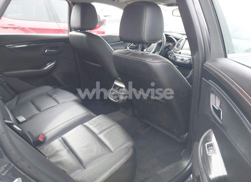 Photo 8 of 2018 Chevrolet Impala 1LT (VIN 2G1105S38J9177680)