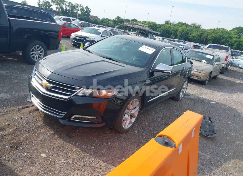 Photo 2 of 2020 Chevrolet Impala FWD PREMIER (VIN 2G1105S38L9104876)