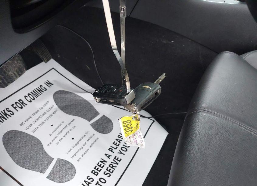 Photo 11 of 2017 Chevrolet Impala 1LT (VIN 2G1105S39H9112265)