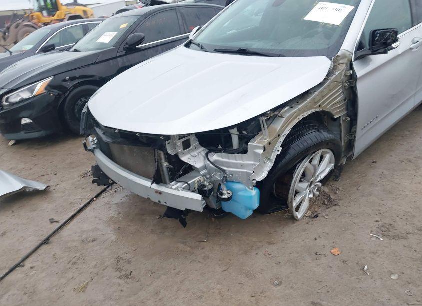 Photo 6 of 2017 Chevrolet Impala 1LT (VIN 2G1105S39H9112265)