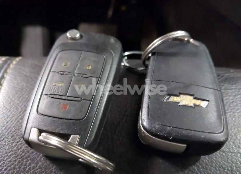 Photo 11 of 2017 Chevrolet Impala 1LT (VIN 2G1105S39H9123394)