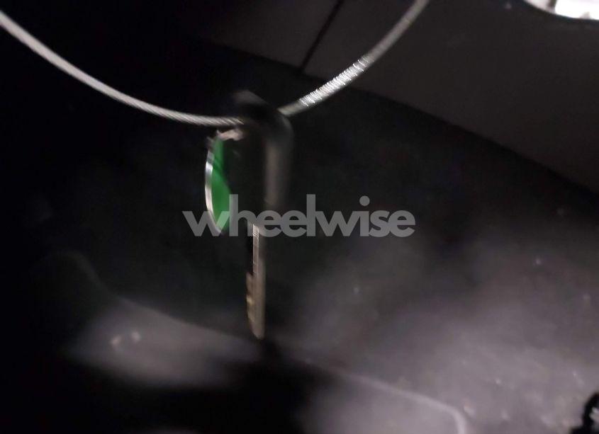 Photo 11 of 2017 Chevrolet Impala 1LT (VIN 2G1105S39H9172272)