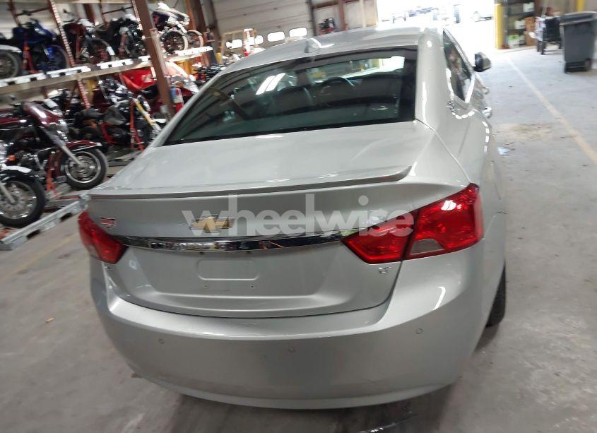 Photo 16 of 2017 Chevrolet Impala 1LT (VIN 2G1105S39H9172272)