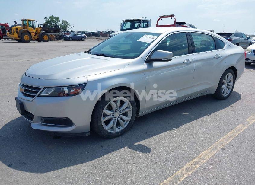 Photo 2 of 2017 Chevrolet Impala 1LT (VIN 2G1105S39H9175060)