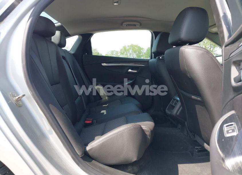 Photo 8 of 2017 Chevrolet Impala 1LT (VIN 2G1105S39H9175060)