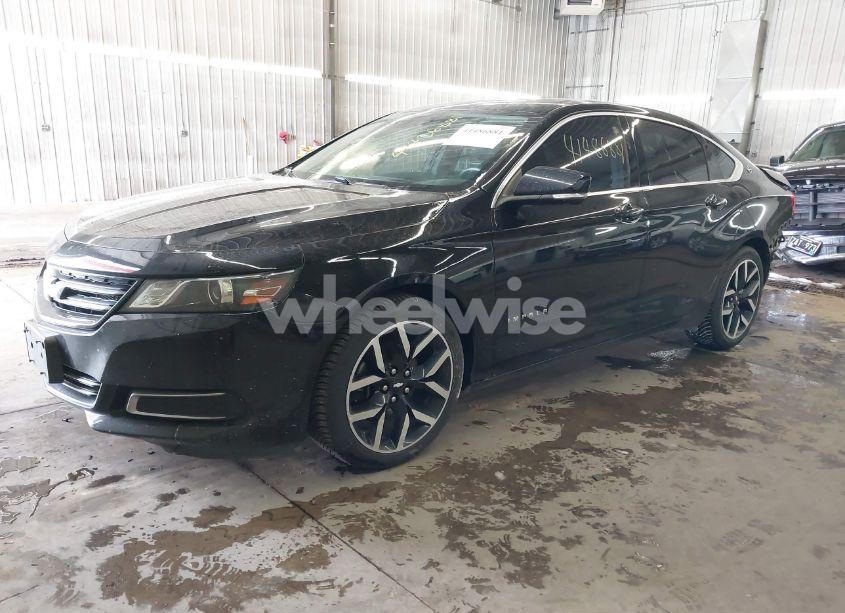 Photo 2 of 2017 Chevrolet Impala 1LT (VIN 2G1105S39H9181442)
