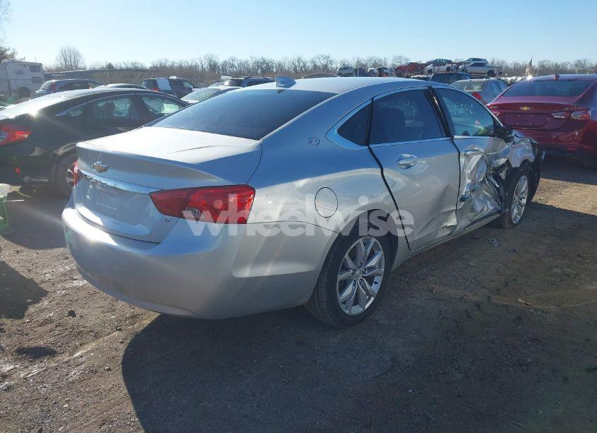 Photo 4 of 2018 Chevrolet Impala 1LT (VIN 2G1105S39J9111347)