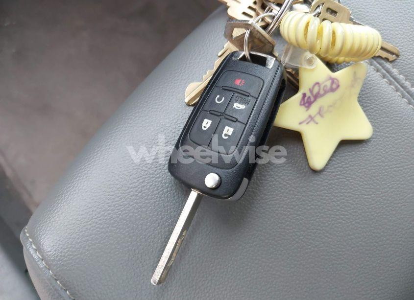 Photo 11 of 2018 Chevrolet Impala 1LT (VIN 2G1105S39J9169992)