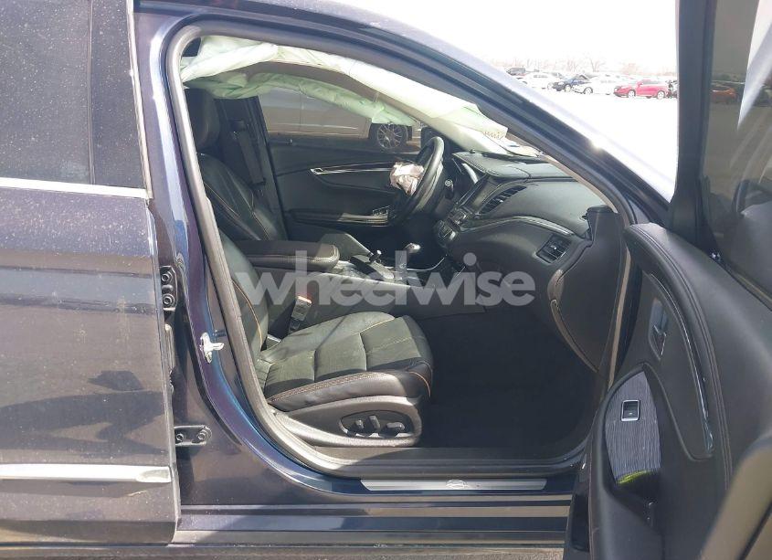 Photo 5 of 2019 Chevrolet Impala PREMIER (VIN 2G1105S39K9153048)