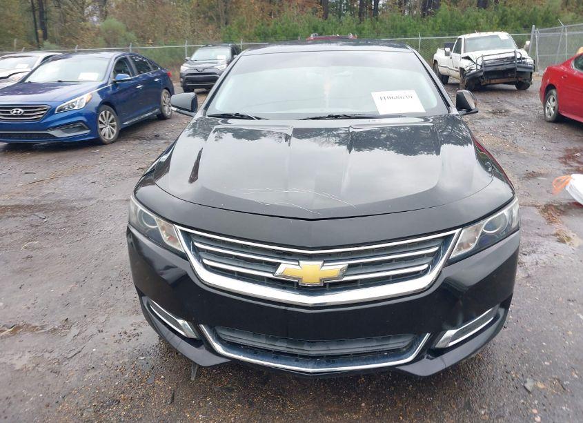 Photo 12 of 2017 Chevrolet Impala 1LT (VIN 2G1105S3XH9119337)