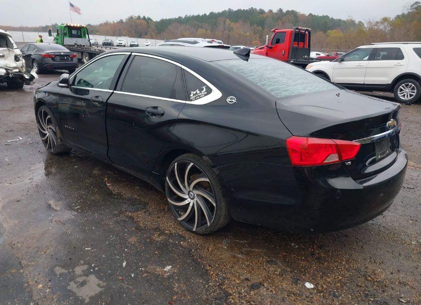 Photo 3 of 2017 Chevrolet Impala 1LT (VIN 2G1105S3XH9119337)