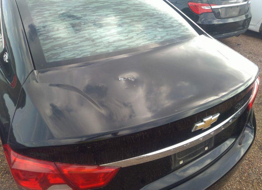 Photo 6 of 2017 Chevrolet Impala 1LT (VIN 2G1105S3XH9119337)