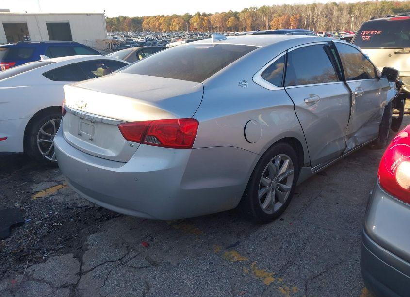 Photo 4 of 2017 Chevrolet Impala 1LT (VIN 2G1105S3XH9178159)