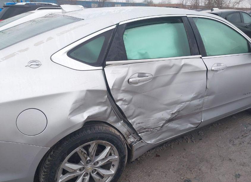 Photo 6 of 2018 Chevrolet Impala 1LT (VIN 2G1105S3XJ9102964)