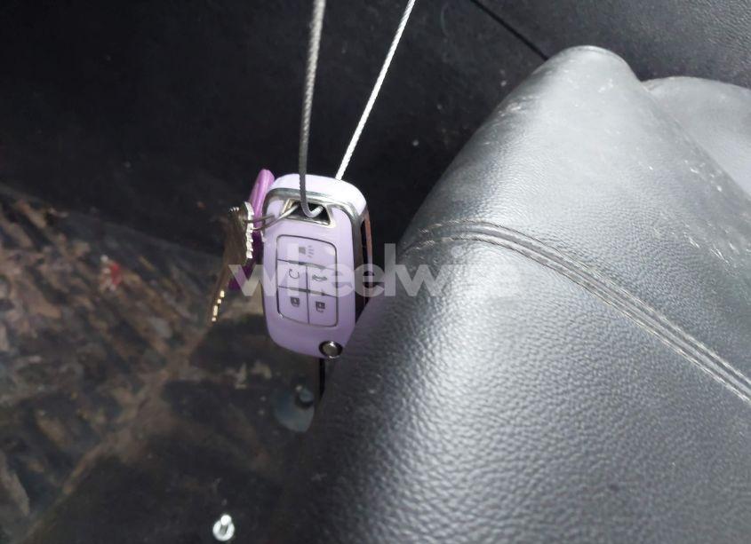 Photo 11 of 2018 Chevrolet Impala 1LT (VIN 2G1105S3XJ9116315)