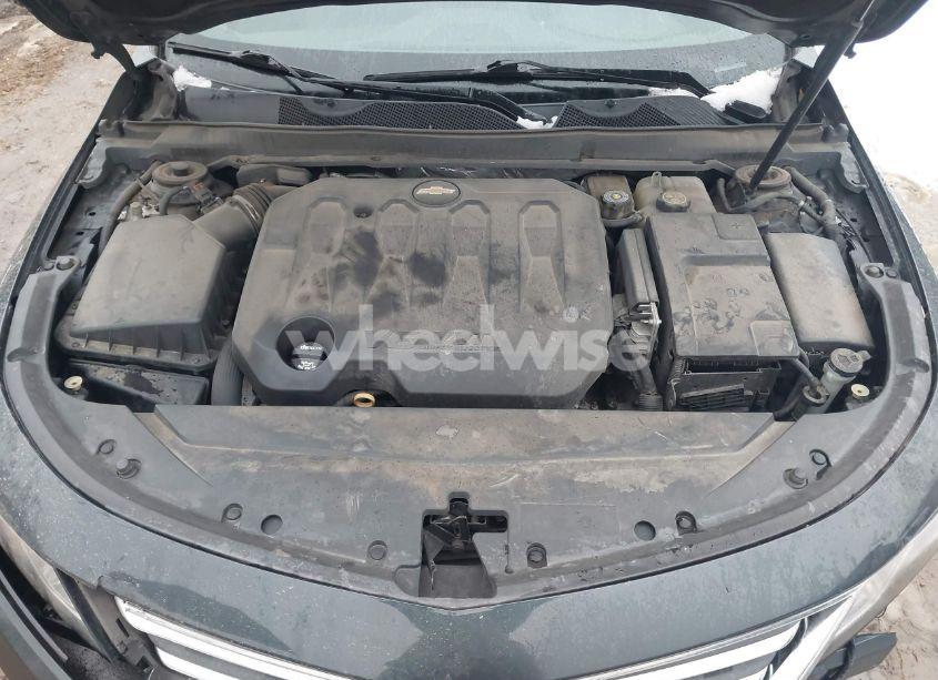 Photo 10 of 2018 Chevrolet Impala 1LT (VIN 2G1105S3XJ9142915)