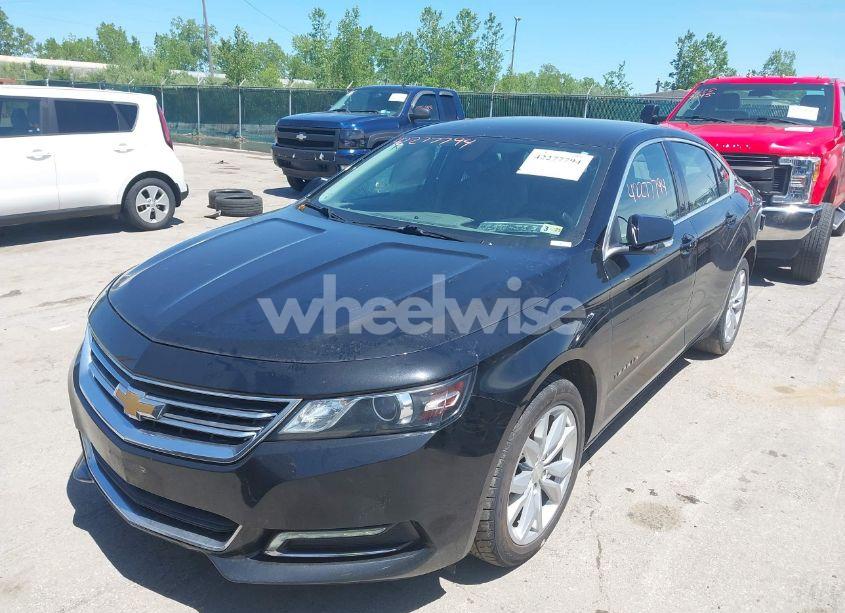 Photo 2 of 2018 Chevrolet Impala 1LT (VIN 2G1105S3XJ9152876)