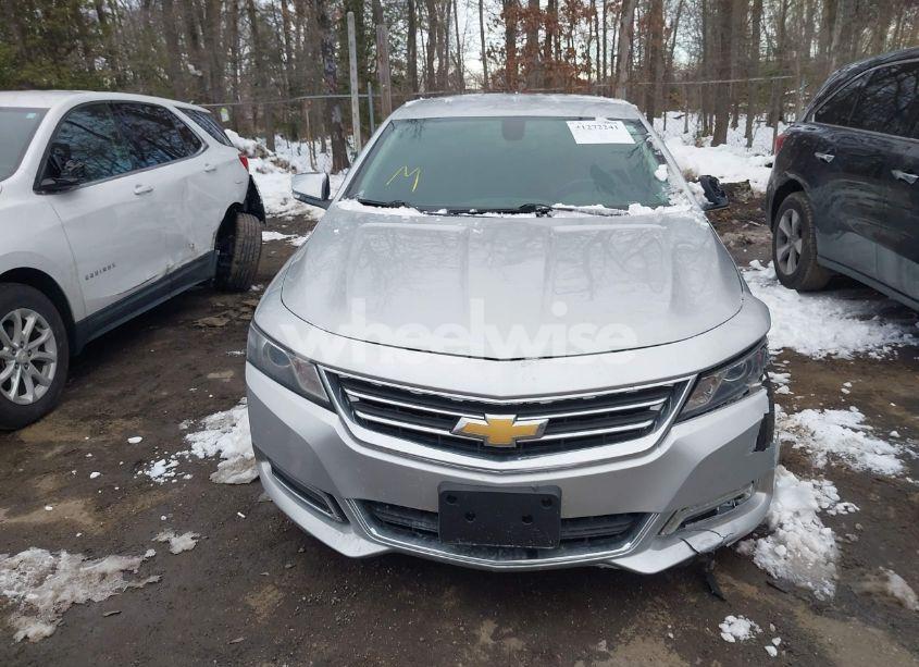 Photo 12 of 2018 Chevrolet Impala 1LT (VIN 2G1105S3XJ9160556)