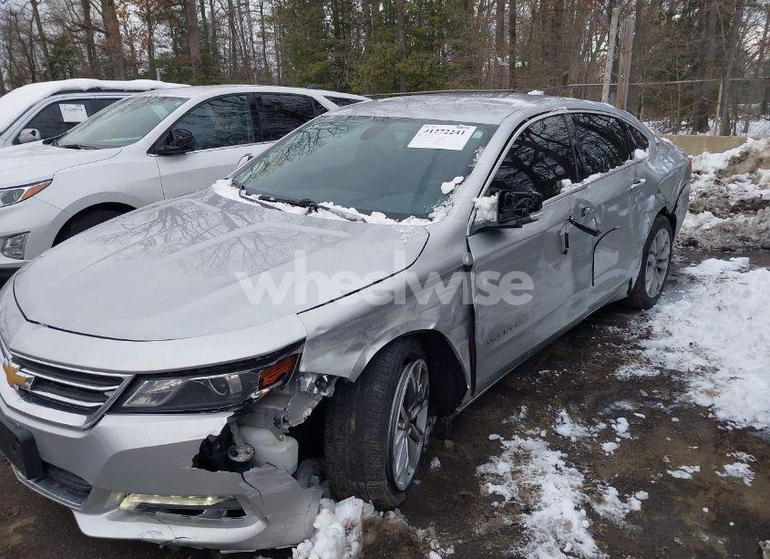 Photo 6 of 2018 Chevrolet Impala 1LT (VIN 2G1105S3XJ9160556)