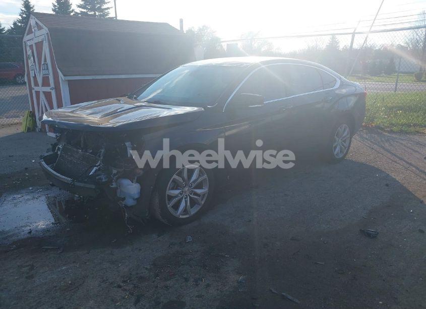 Photo 2 of 2018 Chevrolet Impala 1LT (VIN 2G1105S3XJ9170441)